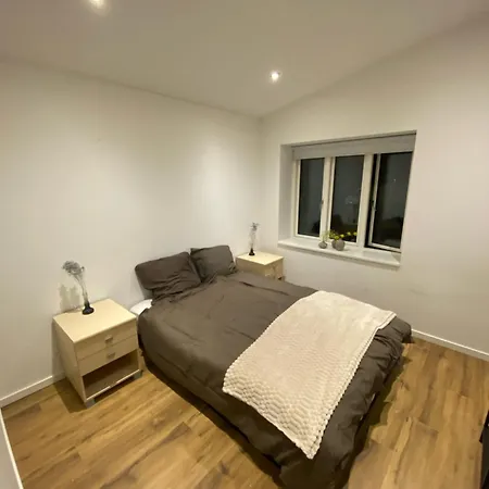 Apartment Moderne Bybolig Taet Pa Park Og Centrum