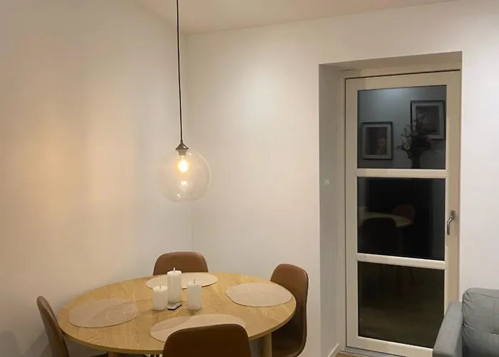 Moderne Bybolig Taet Pa Park Og Centrum هورسينس